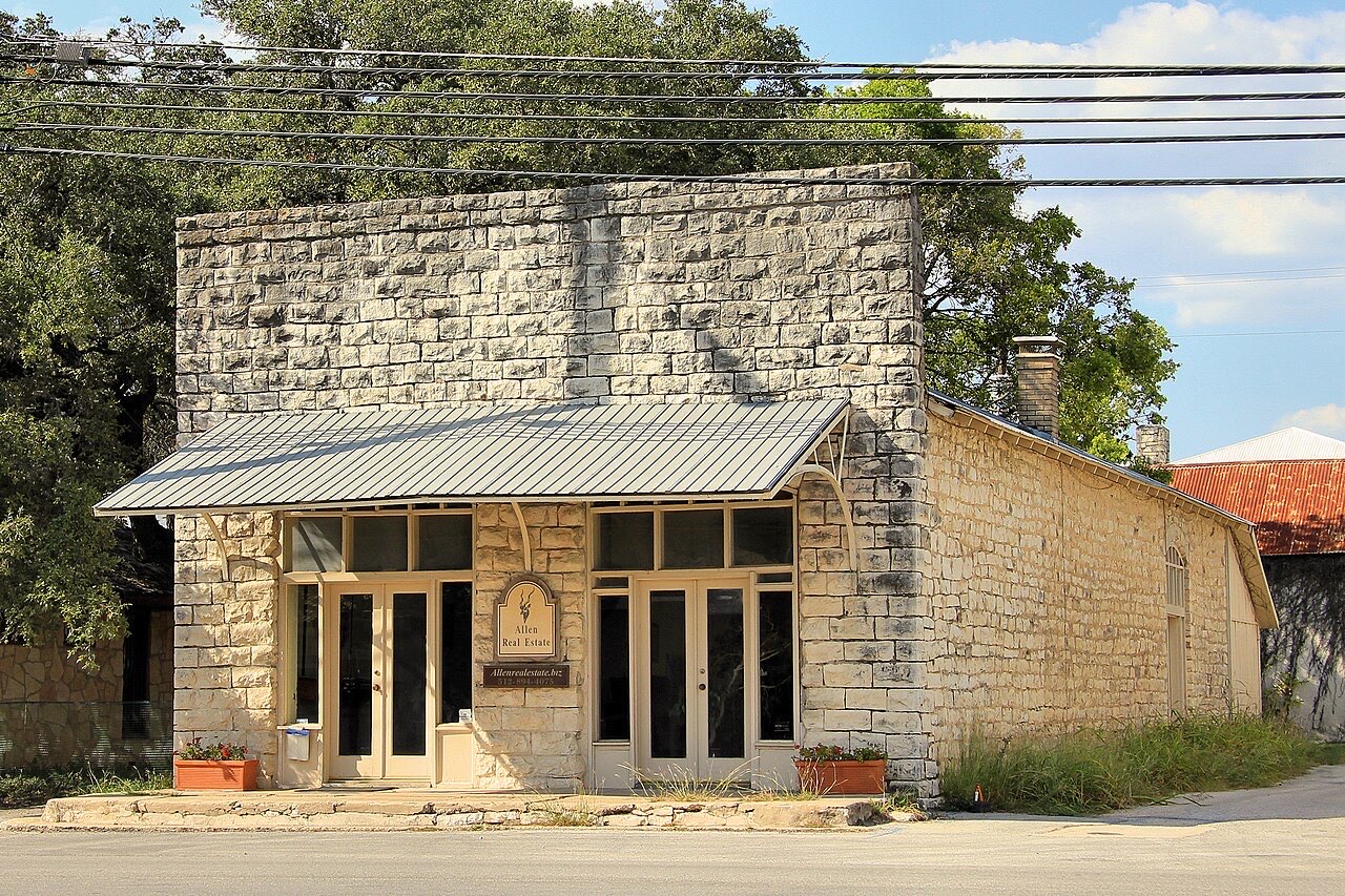 Commercial Real Estate in Dripping Springs, TX