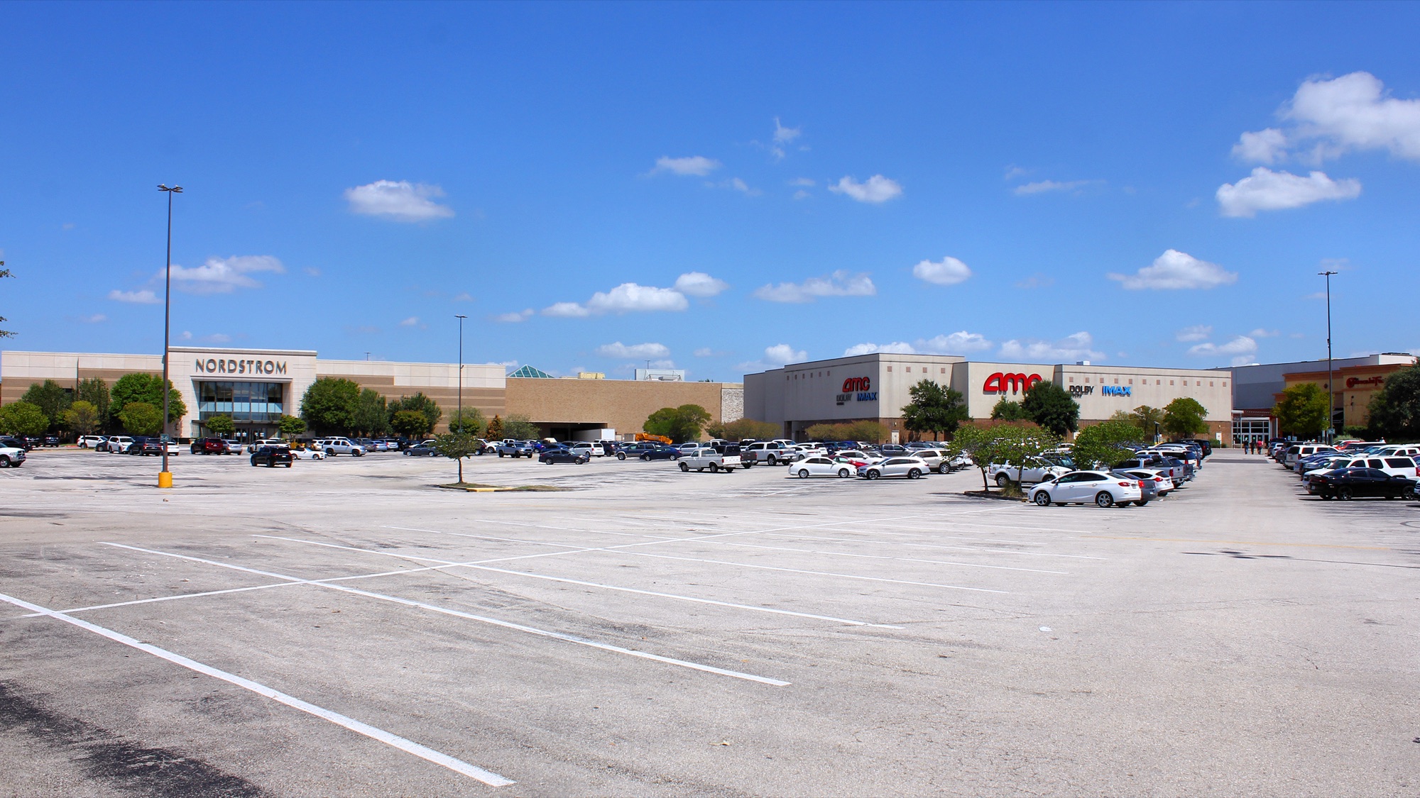 Types of Commercial Leases Explained: NNN, Gross, Modified Gross, and More